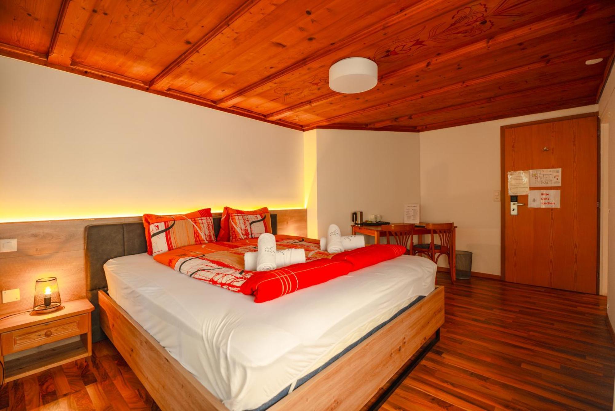 Hotel Wildbach Brienz Brienz  Esterno foto