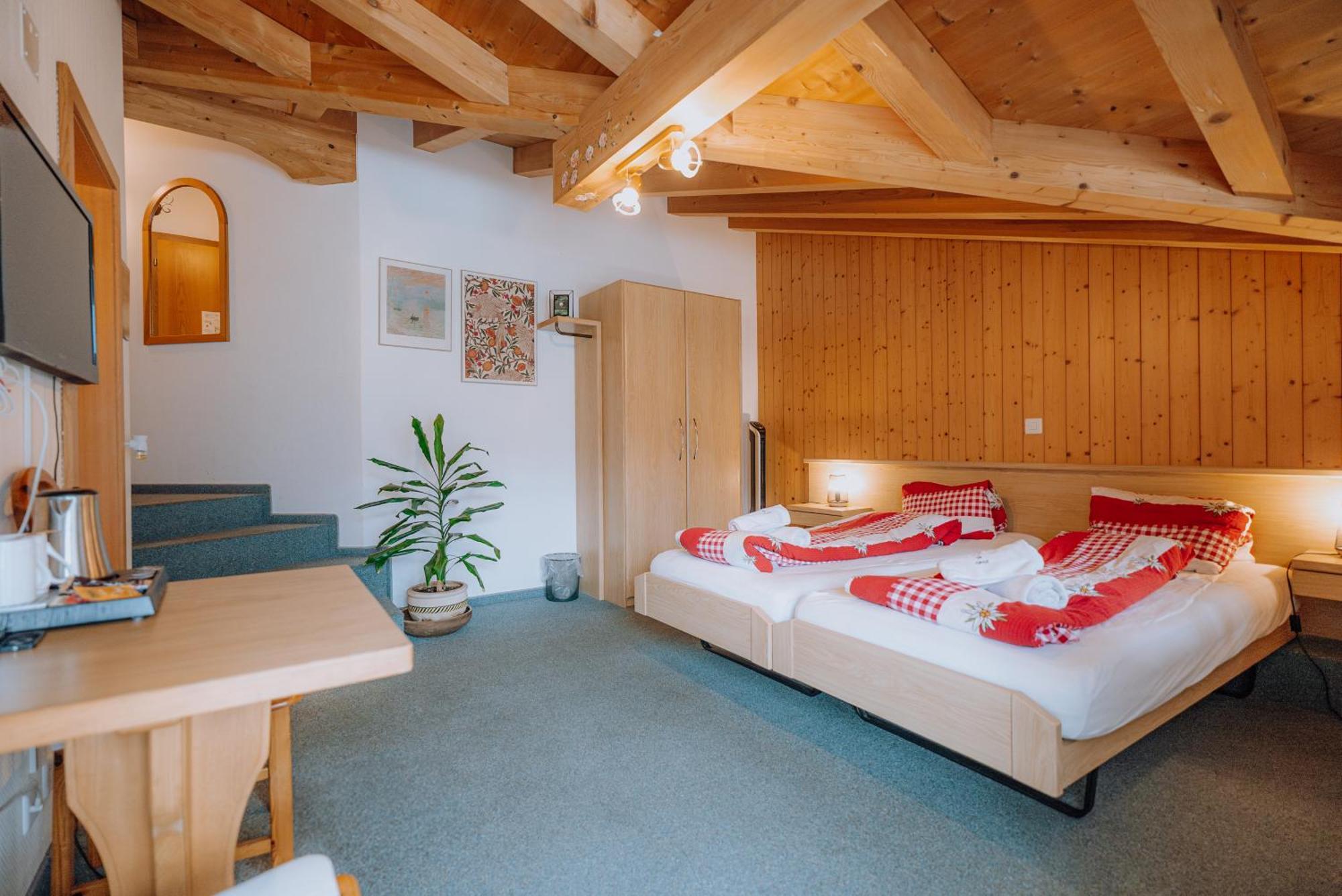 Hotel Wildbach Brienz Brienz  Esterno foto